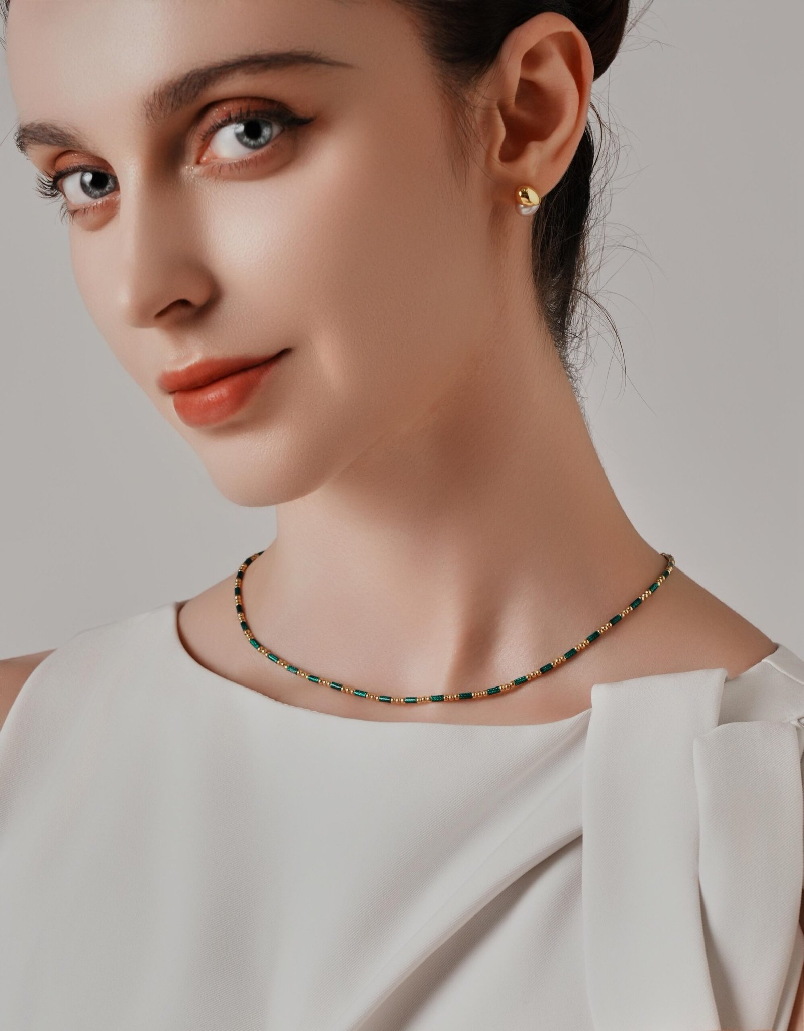 Zen Aritisan Green Enamel Beaded Necklace - 图片 4